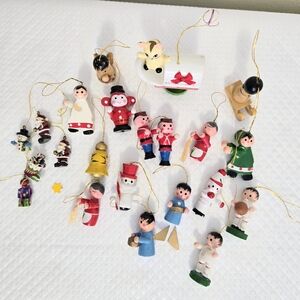 Vtg Wooden Resin Miniature Christmas Tree Ornaments Lot Of 22 Crafts Wreaths